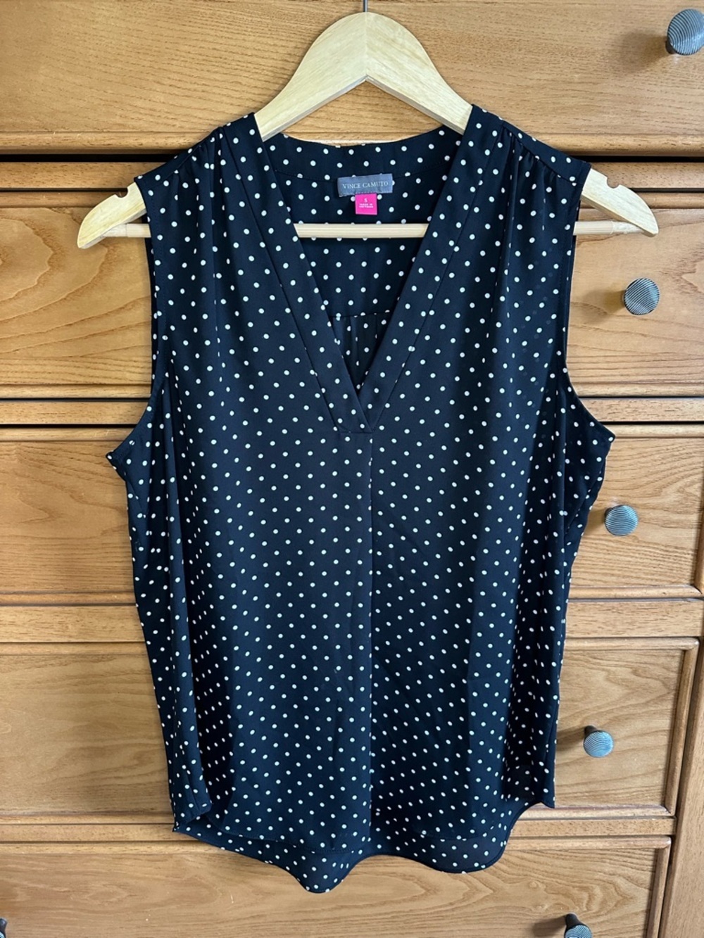 Vince Camuto Womens Black Sleeveless Blouse w/White Polka Dots Size S Old Money
